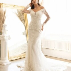 Fitted off-shoulder with sleeves spotlight bridal wedding dresses